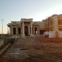 حجر حلان • واجهات • متفرغ للعمل