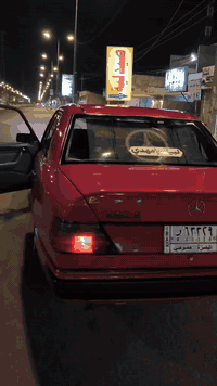 السلام عليكم مارسدس موديل 87 محرك وكير بطه 2500 ديلكو  مكفولات رقم بصره سنويه جديده تبريد شغال كهربائيات كلها شغاله مصبوغه جماليه بدون ضربه السعر ٦٠ مكاني ميسان المجر الكبير الاتصال ***********
