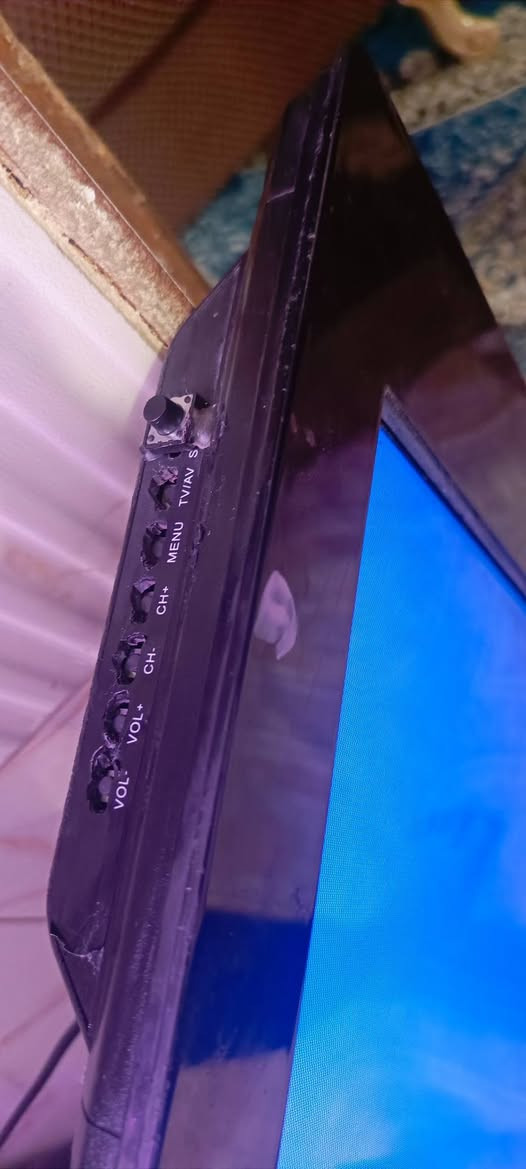 السلام عليكم بلازمه إستار حجم 42 للبيع نظافه 90% العنوان جسر الزبيدية السعر 125 ***********
