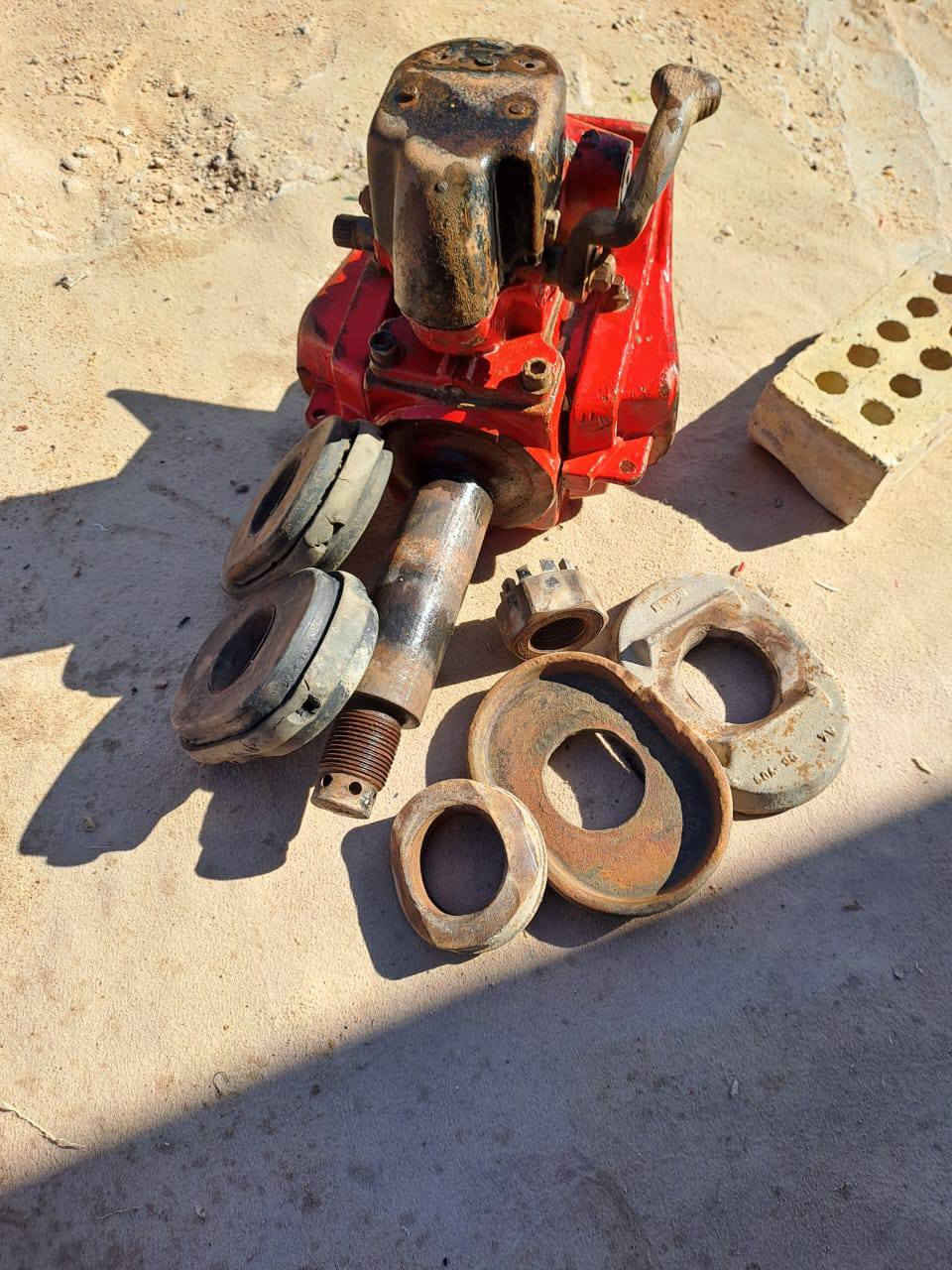 سلام عليكم اللبيع ساحبه حلاويه سعر ٧٥٠ وبيه مجال مكلف بلنشر رقم صاحبه ***********
