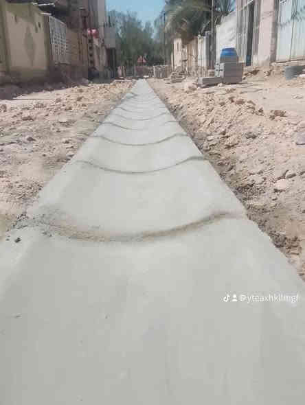 السلام عليكم مستعدون الي جميع انواع مقرنص كربستون ساقي نعمل الى جميع المحافظات شرط  استلام مهندس /بادارة مقاول مصطفى محمد الشمري  اتصال عل ارقام 
*********** 
***********
