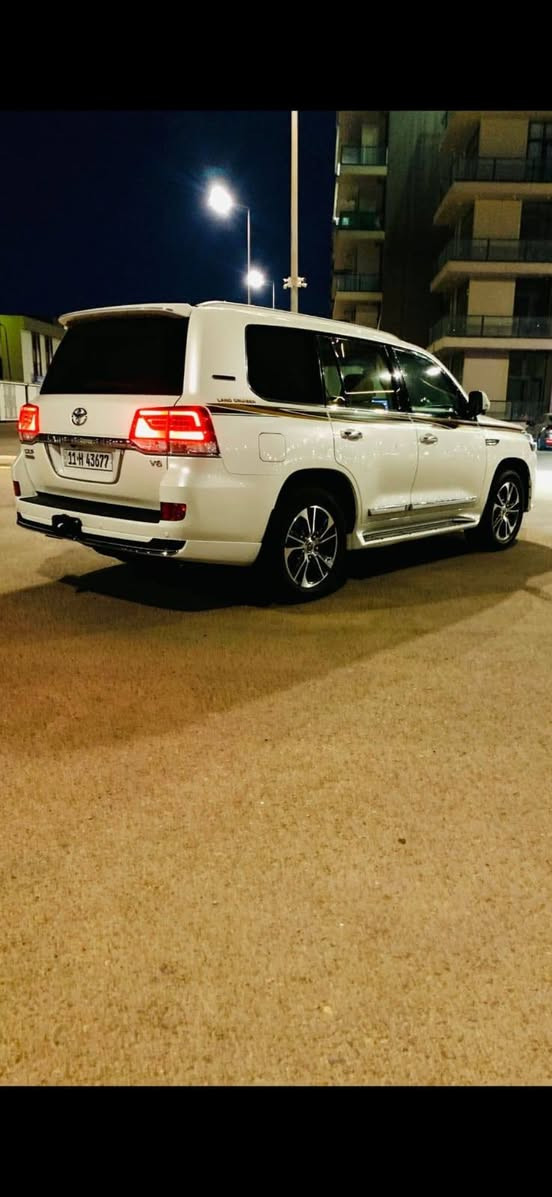 🚗 تويوتا لاندكروز VXS بريم 2020
🔥انسب لاندكروز 
🔹 ماشية 78 ألف كم
🔹 رقم بغداد – تحويل مباشر
 استعمال شخصي
 السيارة نظيفة جداً ومكفولة من الصبغ فقط الصور مع السونار 
فئة بريم
فتحة سقف
جلد قرميدي 
خمسة كامرات السياره
📍 بغداد حي العامل
***********
بيع سريع
