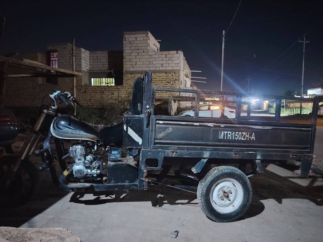 سلام عليك ستوته مديل 12 رقم ابيض راعيها بالنجف يداور شوكت ماتريد الستوته بديها حلو مكينتها حلوه نكره سلف وجها فاتحه لان جارد كهربأيات كامله السعر خاص***********
