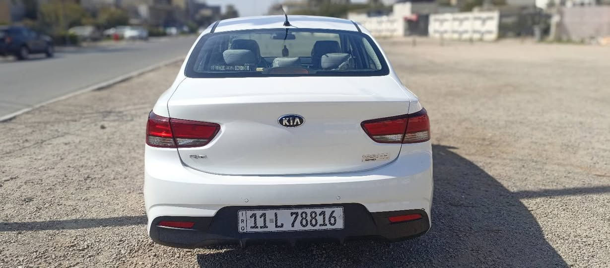 السلام عليكم 

كيا ريو 2019 ماشيا 49 ألف فقط رقم بغداد الجديد  الدولي 
 وكالة الشركة الدولية محرك 1.6 ابيض صدفي مواصفاتها مرآة جانبيه شفط تحكم ستيرن جهتين دبل ايرباك اشاير بالمرآة ويل كب 5 اطارات بروجكتر حساس خلفي كامرة خلفيه شاشه اندرويد أربعة دسك نظام بريك ABS تقفيل الابواب مركزي السيارة ضمان الشركة الدولية  بيها بارد بالجاملغ الأمامي موضح بالسونار وبيها بالدعاميه الأمامية كد كف ايد صبغ فقط أيضا موضح بالسونار وصار بيها طخه جهه اليمين موضحه بالصورة مكانها حي القادسية السعر 132 ورقة 
للاستفسار 
 
***********
واتساب
