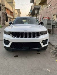 للبيع جيب امريكي 5 راكب موديل 2023  تواصل خاص 07725919801