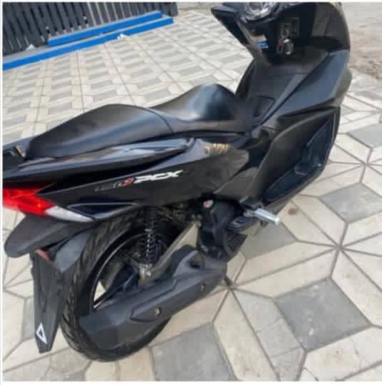 سلام عليكم بيسي اكس جيل الثاني للبيع ب٧٥٠ وبيها مجال علا وضع الوكاله بس توازيت ***********
