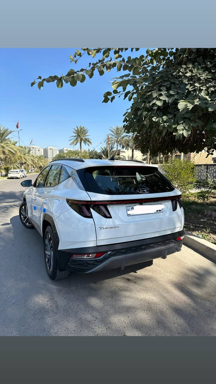 سلام عليكم للبيع توسان خليجي 2022
فول موصفات ماعده السلايت فقط شاشه كبيره بسمه تحكمات بالستيرن كشن السايق كهرباء هندبريك كهرباء قطعتين تبريد وموصفاتها معروفه بعد ماشيه 53 الف

وهنا بغداد صار بيها جملغ امامي وباب السايق مبدلات نفس لون بدون قطره صبغ

السعر: 18.200$ وبيها مجال بسيط

للاسفسار اكثر بعد تواصل رقم الهاتف *********** متواجد وتساب
