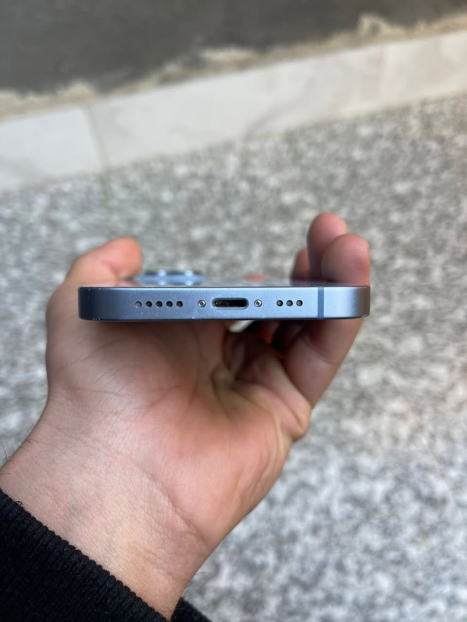 موبايل للبيع ايفون14عادي كامرتين ذاكره 128 /طاريه٧٤ اصليه /جهاز امريكي ميه بلميه مامستبدل بيه اي شي ضمانه سبوع جهاز شكد ما تكول عليه نضيف قليل بحقه مداخل صيانه ابد كامرته تجي وتشوفها سعر الجهاز (450الف) وبيه مجال الشراي يتصل على هاذ الرقم*********** مكاني البصره الحيانيه
