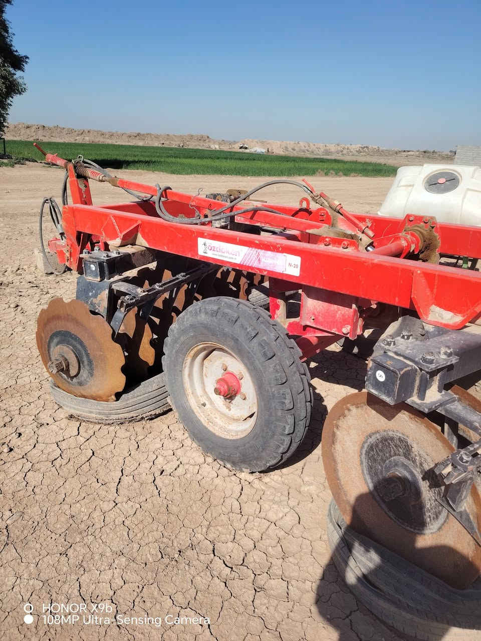 للببع
السلام عليكم للبيع دسك 
حجم  /  20
موديل  / 2020
مشتغل موسمين فقط  برغي مامفتوح بي مكفول من كلشي 
استفسار  / ***********
