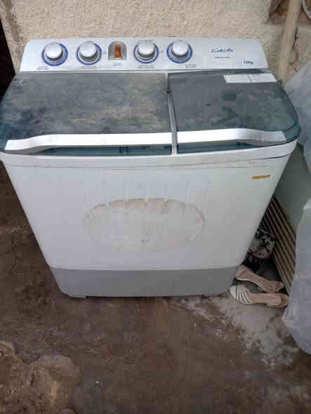 السلام عليكم غساله للبيع جبيره شرط الشغل ع الفحص سعر 90مكانه نجف حي الوفاء ***********
