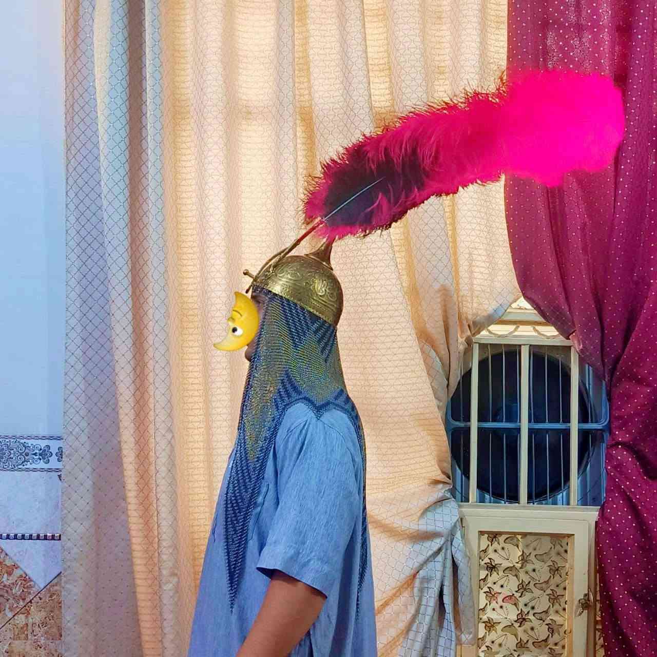 مماسلام عليكم خدام الحسين ع شباب خوذه للبيع المكان حي الكوفه قرب كسره وعطش بغداد الخوذه مملبوسه ابد بعدها جديده وياها ريش متره طول الريش ومثل مموضح بل صوره الخوذه كلش حلوه واني بخدمتكم السعر 475وبي مجال *********** هذا الرقم بي واتساب واتصال
