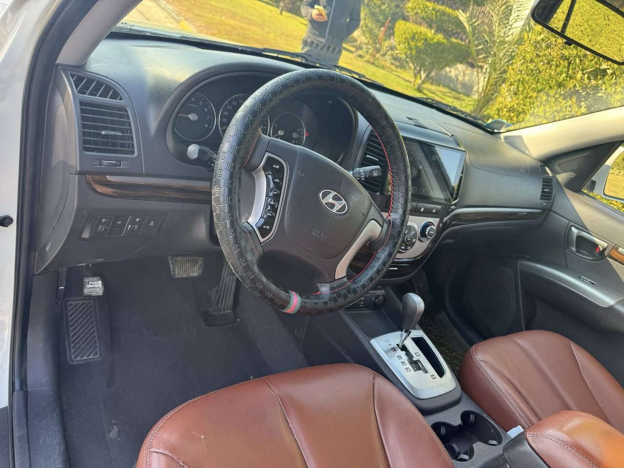 سلام عليكم للبيع سنتافيا 2010 فول مواصفات مكينة 6 سلندر 3500 مكفولة وارد خليجي لسعر 155  مكان سيارة بغداد حي جامعة  ***********
