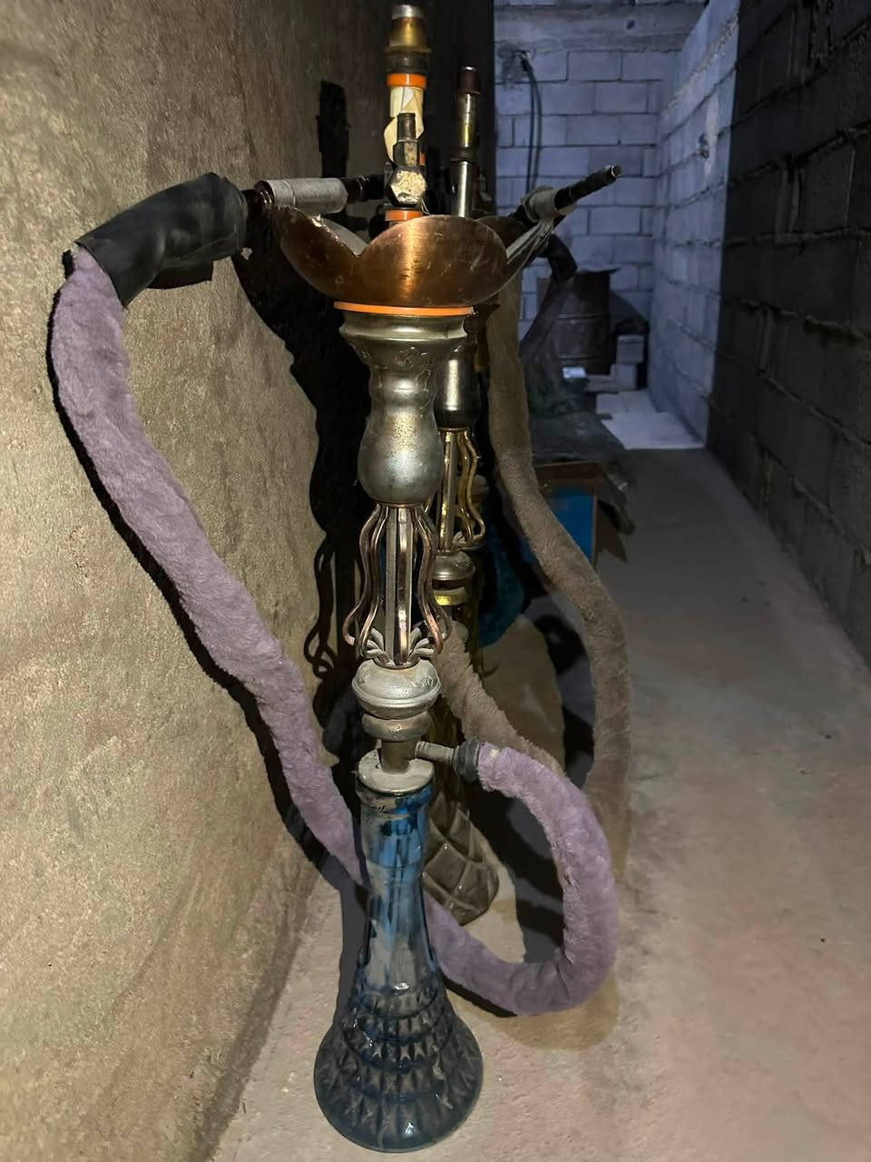 ‏سلام عليكم  نراكيل للبيع كاملة من كل شي سعر 20
***********
