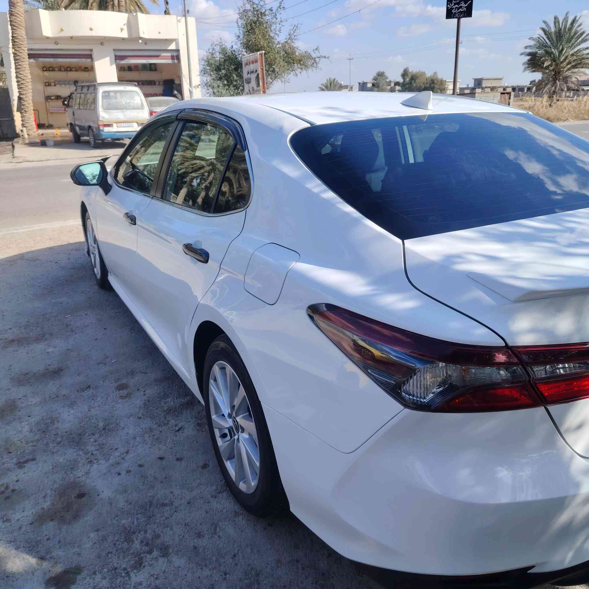 يالله سلام عليكم كامري ٢٠٢٣ وارد أمريكي ظربتها بل بجم خفيفه نص فول LE سياره خير من الله ١٩٠ وبيها مجال وهاذه رقمي ***********
