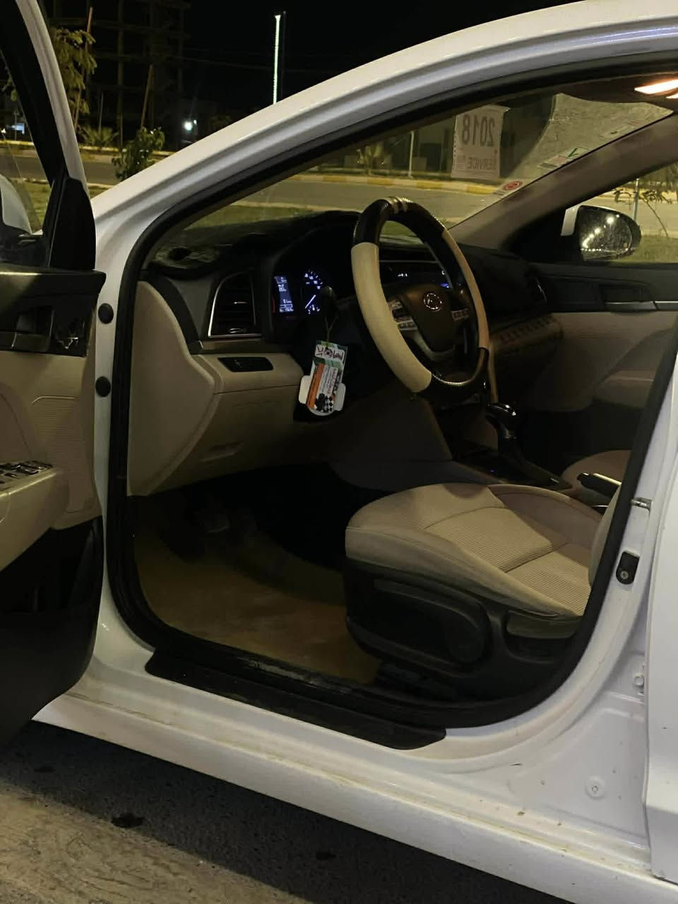 السلام عليكم النترا 2018 خليجي
بيها البنيد رش والباب الخلفي اثر شخوط

محرك وكير وصدر مكفول ترايك للبصره
ماشيه 170 

بيع مستعجل
137 وبيها مجال 

***********
