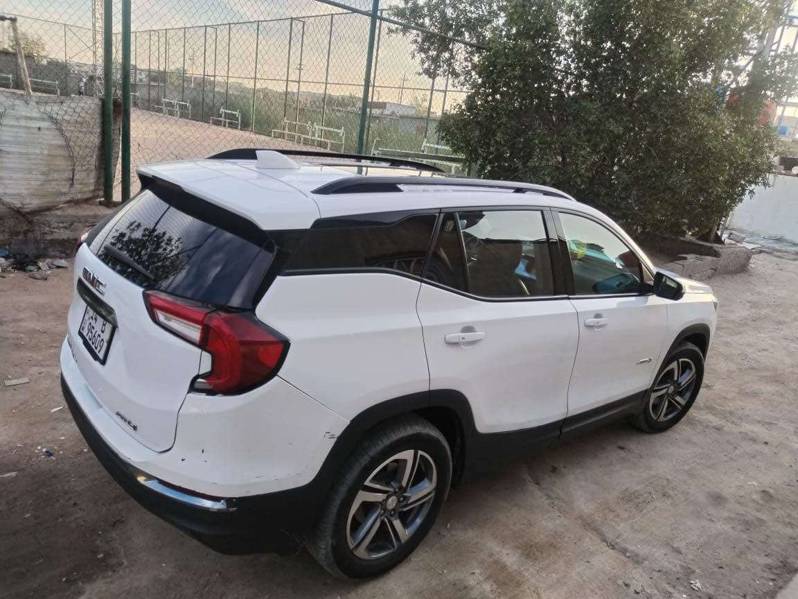 السلام عليكم للبيع جمسي تيران AT4 مديل 2022 رقم بصره بسمي السياره تقرير غرق  وبيهه دحكه خفيفه بالباب اتصلحت بارد  مكاني البصره سعره 160  الشراي يتصل او واتساب 
‏***********

انا مكلف بالنشر الشراي يتواصل وي الرقم 👆🏻👆🏻 البصرة, العراق
