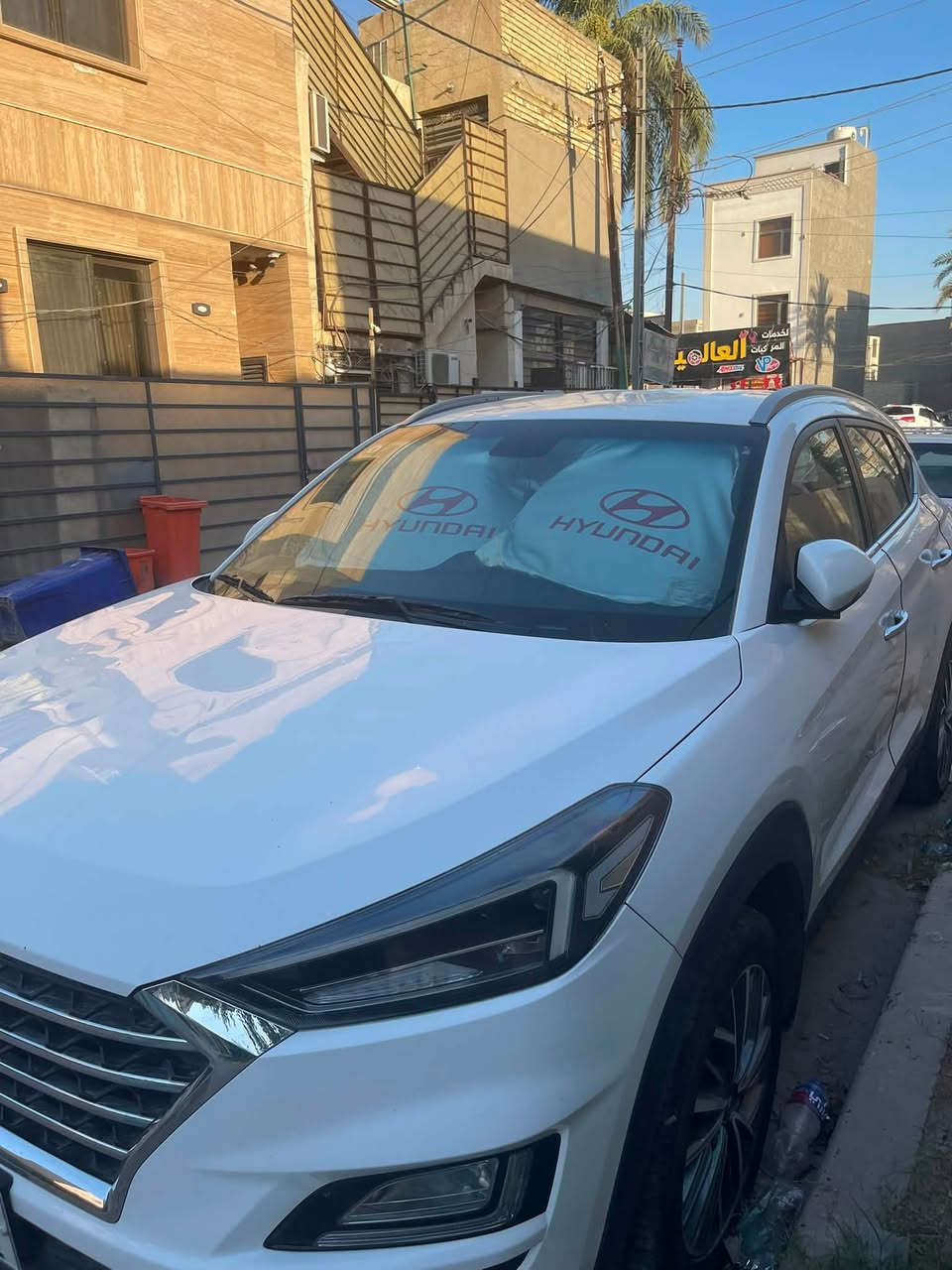 السلام عليكم….
توسان موديل 2019خليجي لون ابيض محرك 2000 دوش فول عدا الفتحه بيها قطعتين صبغ ب العراق  بنيد وجاملغ بدون دواخل اثر سقوط شجره بصمه اشاير ترحيب ٥عدسات الاليت محرك كير تبريد خير من الله رقم بغداد تحويل ثاني يوم السعر ١٧٥ مكانها الكرخ الرقم ***********
