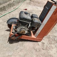 قاطعه كونكريت جديده مستخدمه شي بسيط سعرها 750 الف التواصل 07816350849