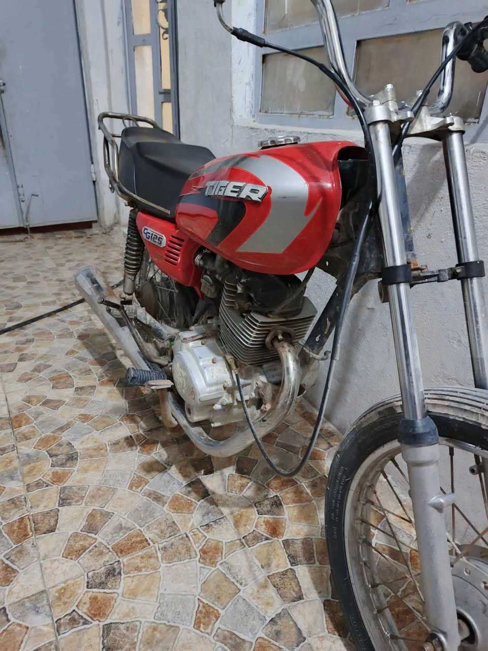 سلام عليكم دراجه البيع شلعه ومعدل خمسه كير محرك mtr 150cc لاتنقيص لانضوح لاتبخير  ماناقصه شي رقم ***********
