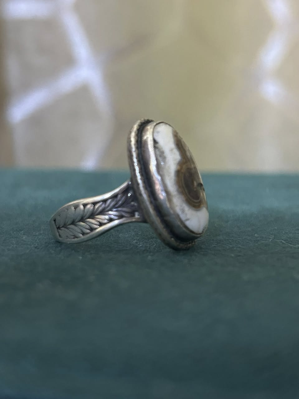 خاتم 💍فضة رجالي داودي يمني 
قياس ٢٠
السعر 💵40الف دينار عراقي 
للطلب و الاستفسار مراسلة الصفحة 
او على رقم واتساب ***********
