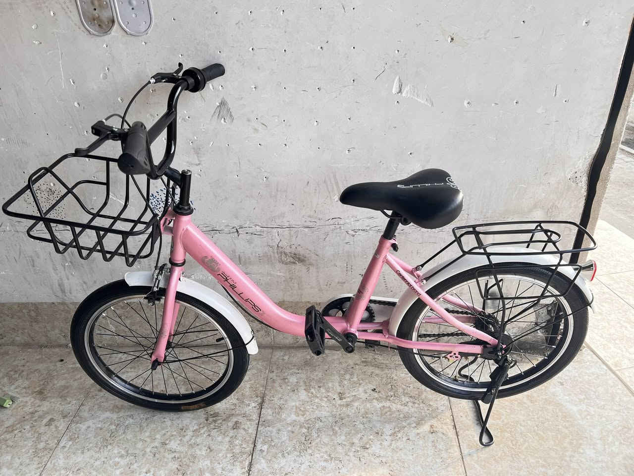 باسكيل ياباني باله حجم 20 شرط نظافه بدون اي عيب شلونه بل صوره هيج سعره 60 قفله شراي خابر وتدلل *********** ملاحظة اروس شعندك باسكيل عاطل لو حته صغير تحياتي للجميع
