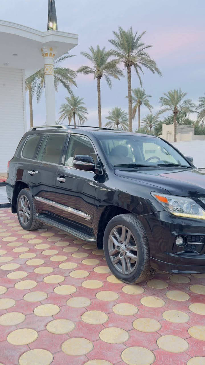 السلام عليكم
السلام عليكم
لكزز 2012لون اسود مكفوله كفاله عامه ماعدئ بارد بقبق الجنطه كد شبر 
Lx570 spoRt
محرك 5700
فول الفول
جكات 
3شاشات 
وضعيات قياده 
4كامرات 
رادار 
6بصمات 
جنطه شفط 
7راكب 
كشنات كهرباء 
وباقي مواصفات الكزز
السياره كفاله 
ماشيه 190الف حقيقي
 ***********
***********
السعر
360وبيهه مجال 
العنوان الديوانية غماس
