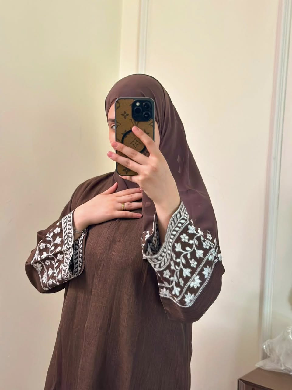 كلمن تريد تفتح مشروعها وتعتمد ع نفسها 💗
وجبه عبايات خليجي جديد مو مستخدم !
عبايا و شيله 
القياسات متنوعه
اخر قطع باقيه من كل وجبه قطعه لو قطعتين 
١٥ عدد باقي ٤٢٠ الف وبي مجال 
العبايات جديده و قماش ندى كوري مو صيني !
سواد فاحم 
يوجد بيع مفرد ايضاً


**إذا كنت صاحب هذا الإعلان وتريد حذفه لأي سبب، رجاءا أرسل رسالة إلى الدعم الفني**
