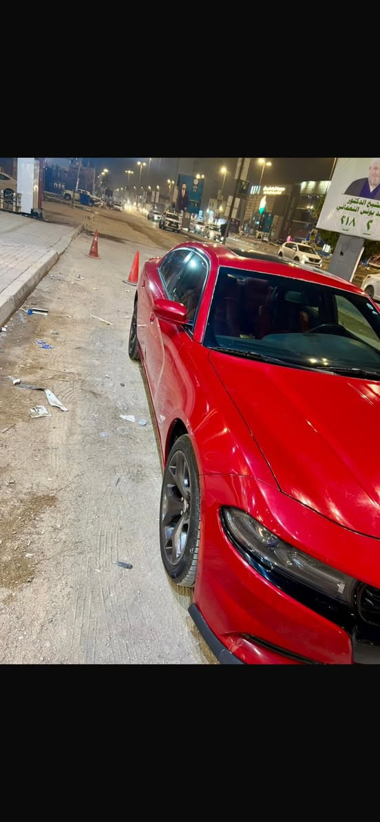 جارجر sxt Rallye
2017 
كلين تايتل كندي 
ماشيه ٦٢ الف ميل 
فول مواصفات للاخير 
كامله من كلشي 
حداديه جديده 
ماناقصها اي شي 
السياره باسمي 
مكانها نجف 
220$ قفل 
***********
