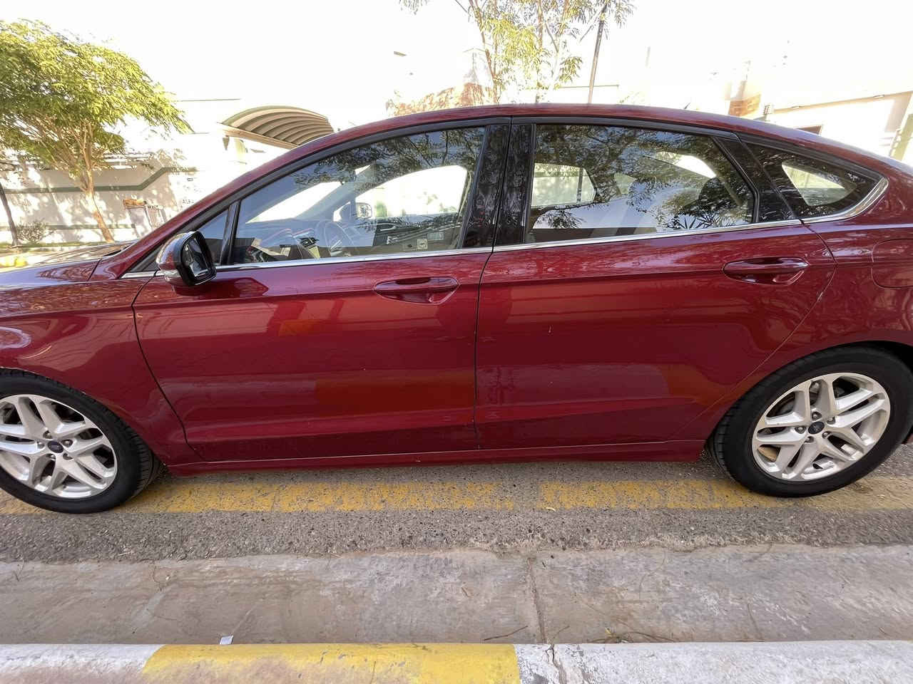 فورد فيوجن للبيع بدون صبغ ٢٠١٦ نظفه جدا السعر١١٩$ رقم انكليزي مميز وحلو سنويه الى ٢٠٣٠ هزه جديدة بأسمي  التحويل نفس اليوم المحرك ارغب شي ٢٥٠٠ تنفس طبيعي الهاتف ***********
