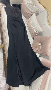 مطلوب • ملابس • مملبوس