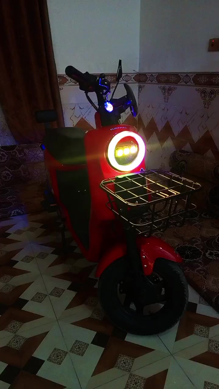 دراجه ار تسعه
كامله ما نقصه ايشيء 
سعر 500 
مكلف بنشر. 
بطاريت جديده. 
رقم راعي دراجه ***********
