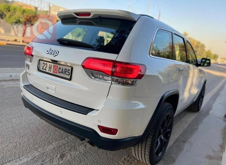 جيب 2019 خليجي وكاله ليث العبيدي  Black top
ماشيه 163 الف كيلو حجم المحرك :3600( 6 سلندر ) 

السيارة كفالة عامة 

المواصفات: 

- ويل SRT 20 اصلي 

- سلايد روف  

- ماوس وضعيات قياده الفور ويل 

- اشاير بالمري حساس مع هيتر

- ⁠داخل بيجي  

- بصمه دخول

- فول تحكمات ستيرن  

- ⁠شفتات ستيرن 

- ⁠كروس سرعة 

- ⁠اوتو هولد

- ⁠توقف ذاتي

- اناره ترحيب  

- الكشنات الاماميه كهرباء 

- شاشه   

- حساسات امامي وخلفي 

- رادار جانبي وخلفي وامامي (مانع للتصادم) 

- كاميره خلفيه

- لد امامي + زينون بلادي + زراك لايت

- دبل هوك امامي

- قطعتين تبريد

- ⁠نظام سبورت + ايكو 

- ⁠نقطة عمياء  

- مري شفط كهرباء

-رقم اربيل بأسمي تريد تحويل او وكالة 

السعر 275 وبيها مجال مكان السيارة بغداد 

للتواصل ***********  واتساب فقط 

ملاحظة :- معجبك السعر اعبر المنشور !!
