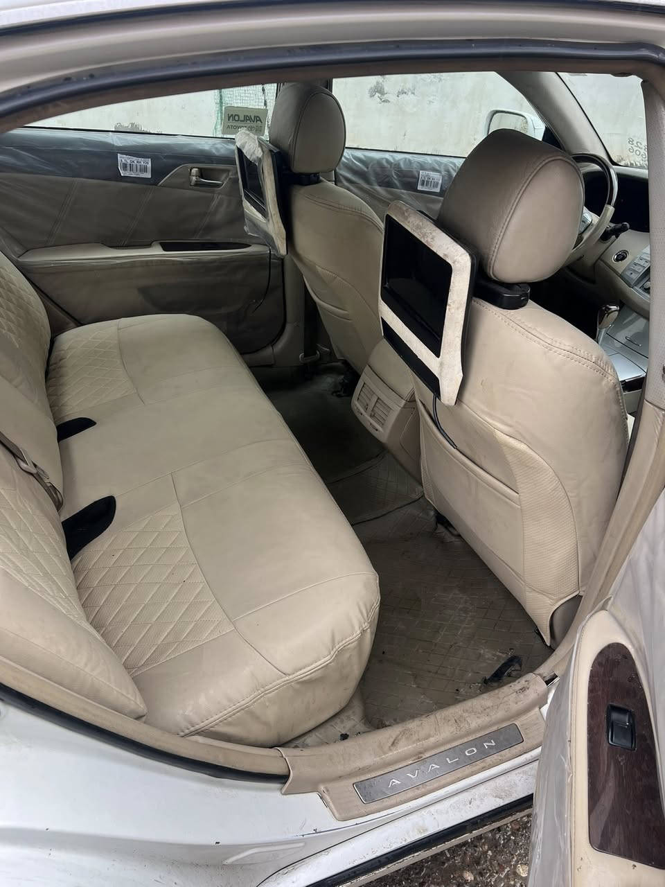 سلام وعليكم افلون 2008 خليجي فول مواصفات سنوية لل2029 شرط التحويل صدر جديد تايرات جدد ادامة جديدة محرك شرط كير منتهي كايم سياره بيها حزام مابيها دواخل مكان كركوك سعر 98 
***********
