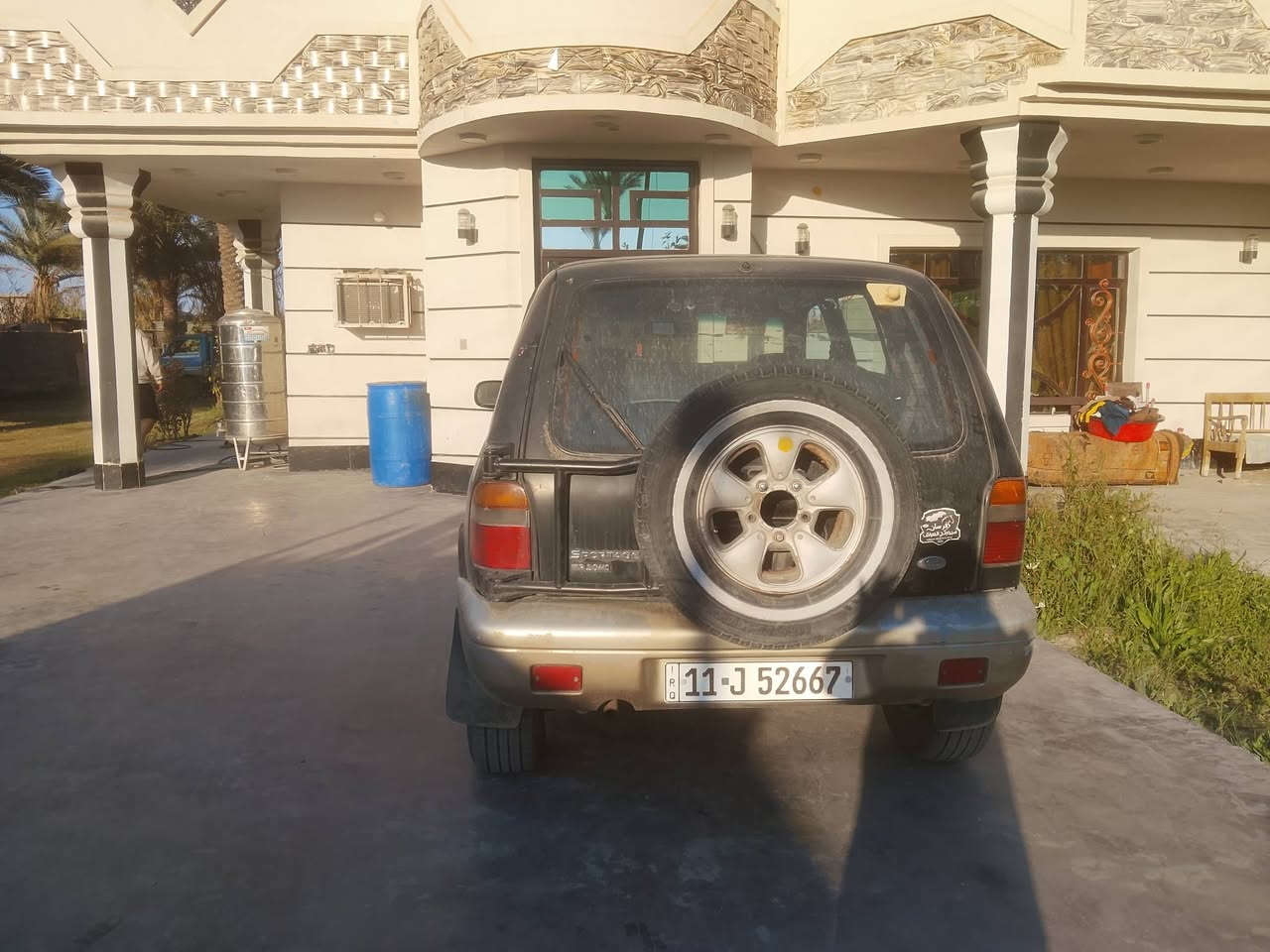 سلام عليكم اسبورتج موديل 1998محرك200مسكر وكير اوتو رقم بغداد انكليزي كبل اتحول بدون هزه سيارة جاهزه وكامله عده صدره شويه متعوب البيع سعرها 40وبيه مجال الطيبين الاستفسار اتصل ***********
