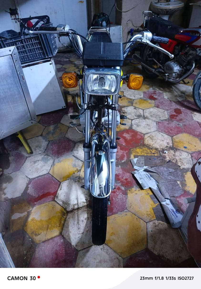 سلام عليكم دراجه 5 كير اوراق اصولي مو استنساخ ب اسمي سعره 260 مكاني كربلاء حي الوفاء شارع مستوصف الرقم *********** ما متواجد عل فيس
