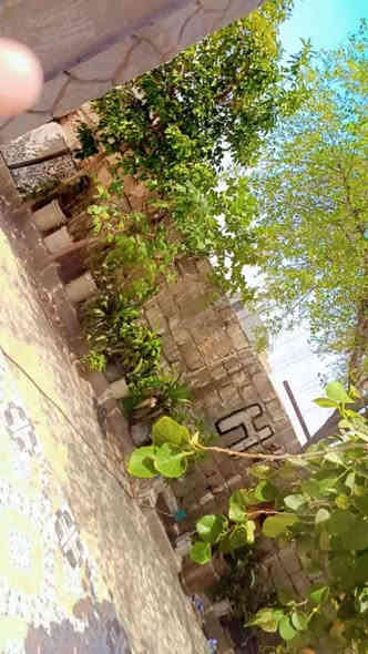 بيت للبيع المساحه 300ابو خستاوي محزم قرب مجمع السلام السكني السعر 20وبي مجال  ***********
