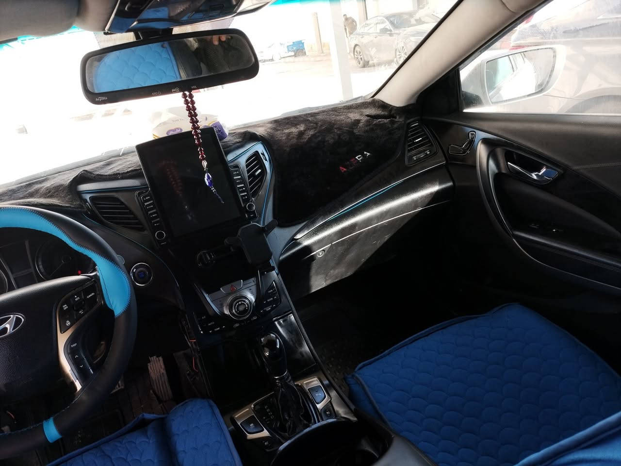 اليدور جديد  ادوات كصه امتوم كامله
ازيرا 2013  خليجي فول واحد على واحد 
بانوراما بصمه تحكم بصمه باب 
حساسات كامره مكينه بانزين 2400
السغر 53 ورقه بغداد***********
