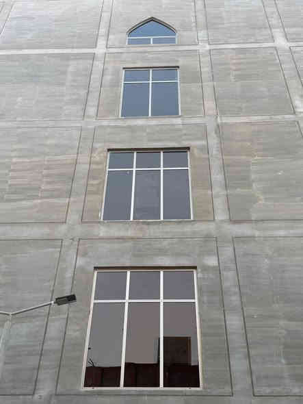 انجاز بناية كلية الهندسة في جامعة المعارف
شبابيك المنيوم S55 سراي التركي مع دبل جام مسكرت

#اقساط بدون تحميل بنفس سعر النقد  لحاملي ماستر رافدين

شركة البراء للألمنيوم تنفرد في كل تفصيلة خاصة بمنزلك 🏡✨

 نقدم لك أرقى خدمات الألمنيوم والحديد بجودة استثنائية وتصاميم تناسب جميع الاحتياجات السكنية والتجارية. نجمع بين المتانة، الأمان، والأناقة العصرية لنضمن لك حلولاً متكاملة تلبي كل تطلعاتك.

🔹 تجهيز منزل كامل بأحدث أعمال الألمنيوم والحديد وال PVC
🔹 شبابيك، أبواب، محجرات، ومطابخ مخصصة.
🔹 مواد ذات مناشئ عالمية.
🔹 تنفيذ سريع بأعلى مستويات الدقة.
🔹 خامات مضمونة وضمان على جميع الأعمال.
🔹 شبابيك ألمنيوم سراي التركي بأحدث المواصفات، مقاومة للعوامل الجوية، مع عزل حراري وصوتي مثالي.
🔹 أبواب رئيسية وداخلية بأشكال عصرية توفر الأمان والفخامة لمنزلك.
🔹 محجرات سلالم وبلكونات بأحدث التصاميم، تجمع بين الأناقة والجودة.
🔹 مطابخ ألمنيوم و( HDF ) مخصصة بتصميم حديث يناسب جميع المساحات والأنماط العصرية.
🔹 واجهات زجاجية (Curtain Wall) تضفي لمسة معمارية متميزة للمباني الحديثة.
🔹 زجاج مسكرت وعاكس يمنح الخصوصية مع تصميم أنيق وعصري.

📍العنوان / الرمادي -شارع المحكمة -قرب مجسر الزيوت.

للاتصال&واتساب
***********
***********
***********

💬 تواصل معنا الآن وابدأ رحلتك نحو تصميم عصري بأعلى معايير الجودة! 🚀
