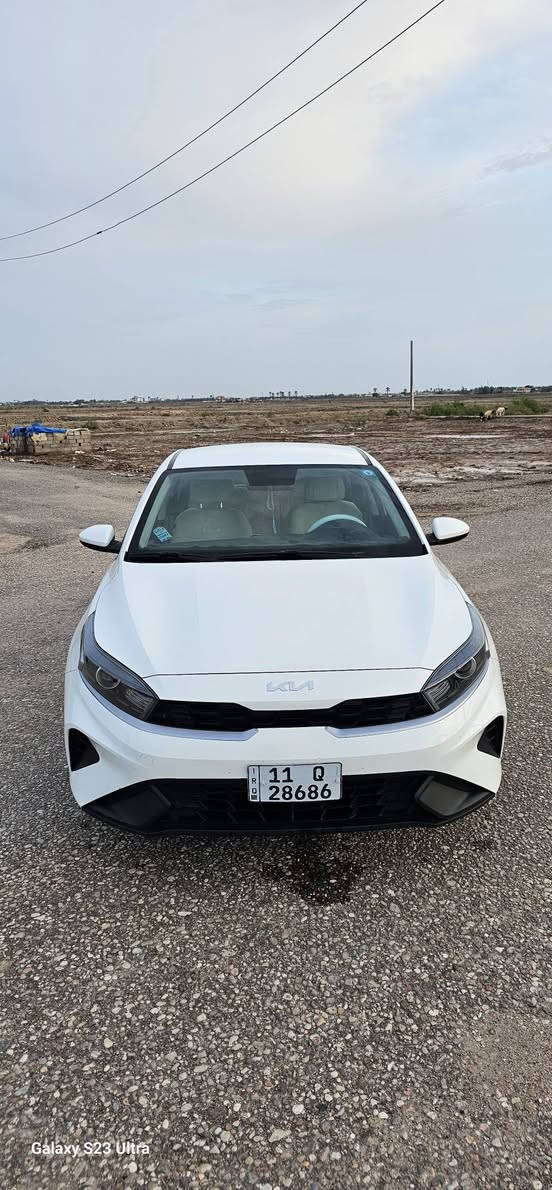 كيا سيراتو موديل 2024
خليجي مكفول 
محرك 2000
مال اقصاد دفع فوري 
السعر 160 وبيها مجال حك الجيه 
مكاني البصره ***********

