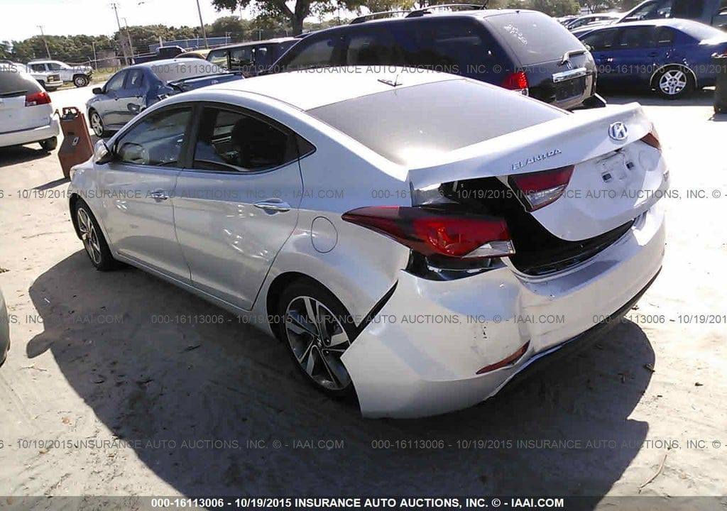 السلام عليكم النترا مديل 2014 لمتد فول مواصفات اكدر اسوي الك جريده مال مواصفات بس تجي وتشوفه احسن من الكلام والسياره الله شاهد احلا من الصوره محرك 1800 بسمي السياره  كير مكينه مكفولات لاتنقيص ولا تبخير ولا بياع شراي السياره عدي صارله 3 سنوات خير من الله سنويه تنتهي 2027مكان السياره عزيزيه واسط قريب على تقاطع الصويره سعره 115 وبيه مجال للتفاصيل اكثر خابر وكون الك بالخدمه (***********)(***********)
