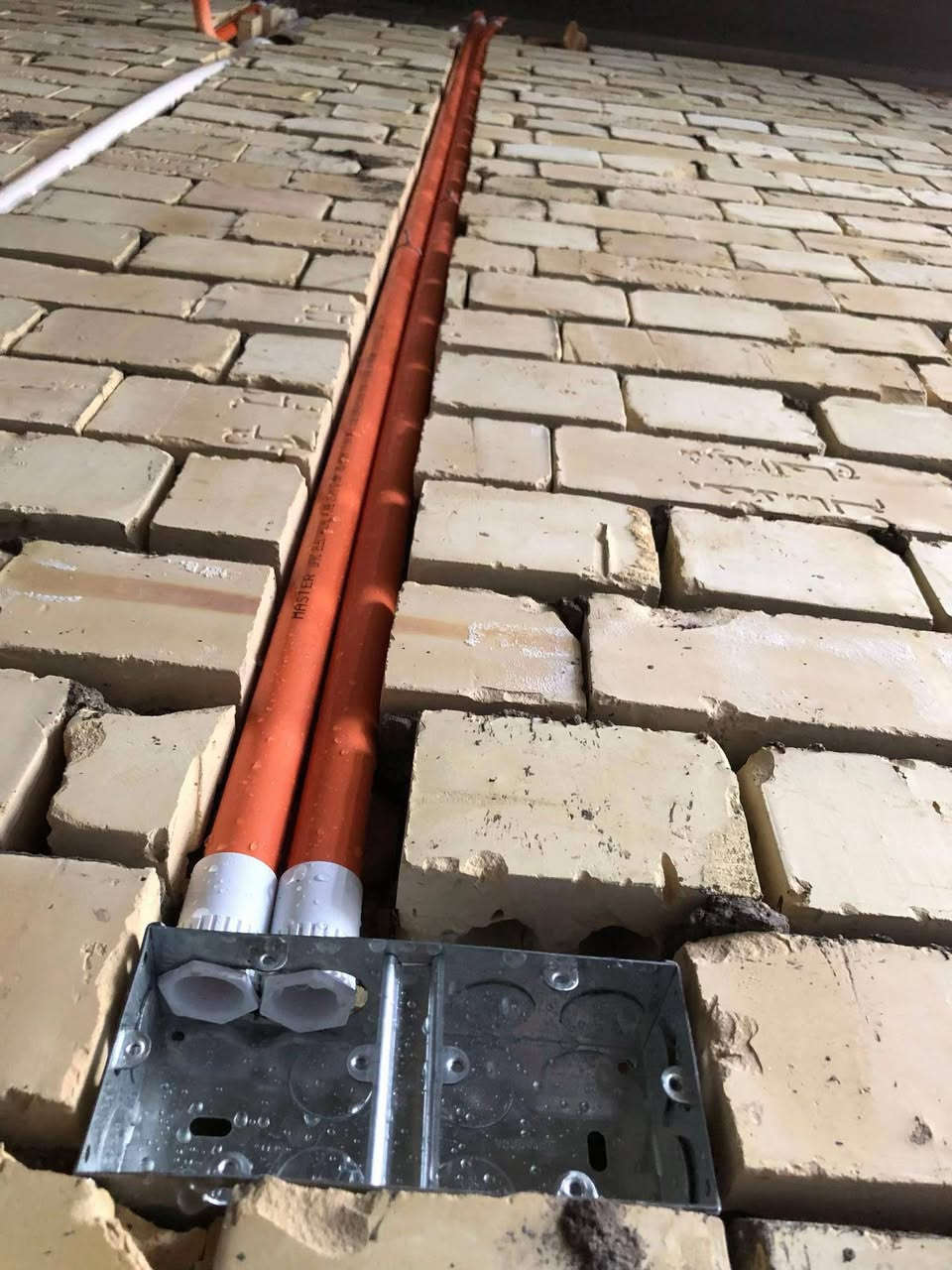 فني كهرباء متفرغ ميسان
***********
