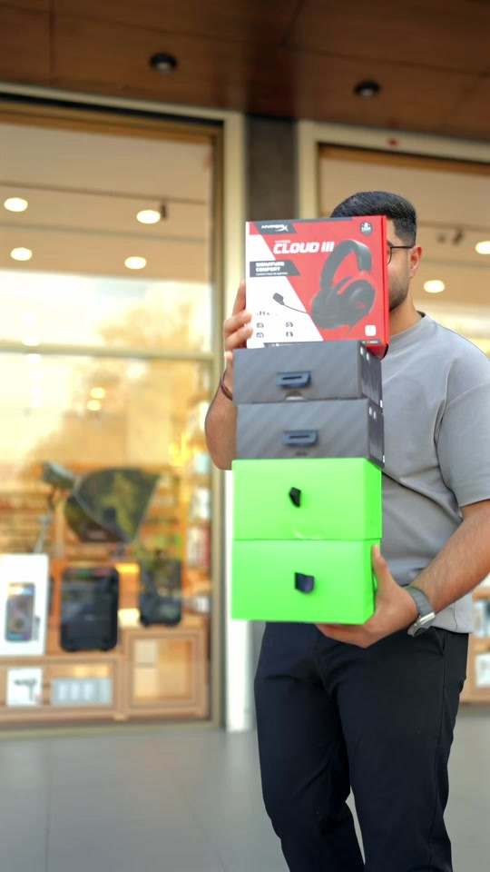 ⁨	أقوى الاسعار بمنتجات  الـGaming بالعراق 🔥 أشهر هيدست الـGaming الأصلية ✅ Razer • HyperX • Logitech G وبأقوى سعر بالعراق 🔥 للطلب و الاستفسار يرجى الاتصال ☺️👇 معرض الكاظمية ( ساحة قريش ) :  أوقات العمل ( ١٠ ص - ١٠ م ) *********** - *********** معرض المنصور ( شارع مول بابلون ) :  أوقات العمل ( ١١ ص - ١١ م )  *********** - *********** معرض زيونة ( شارع الربيعي ) : أوقات العمل ( ١١ص - ١١م )  *********** - *********** معرض الاعظمية ( شارع الضباط ) : أوقات العمل ( ١٢ م - ١٢ ص )  *********** - *********** معرض الدورة ( شارع أبو طيارة ) :  أوقات العمل ( ١٢ م - ١٢ ص ) *********** - *********** قسم الصيانة ( الربيعي ) : *********** #عالم_القلعة #اختيارك_الافضل⁩⁩⁩⁩⁩⁩
