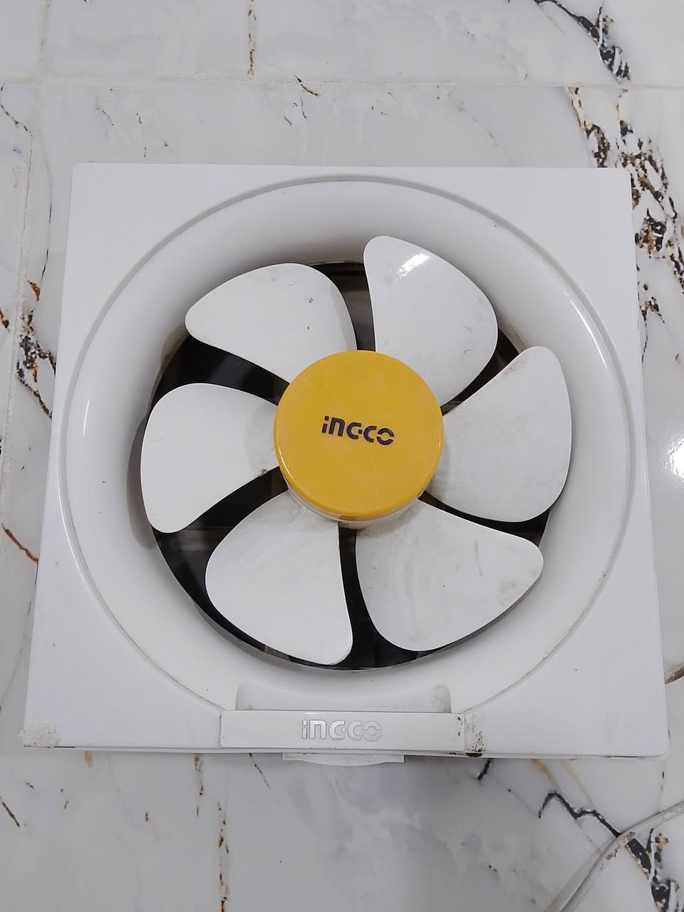 سلام عليكم
البيع مفرقات ثنين 35الف الاصليات ستعمال قليل عنوان  الجزيرة ***********
