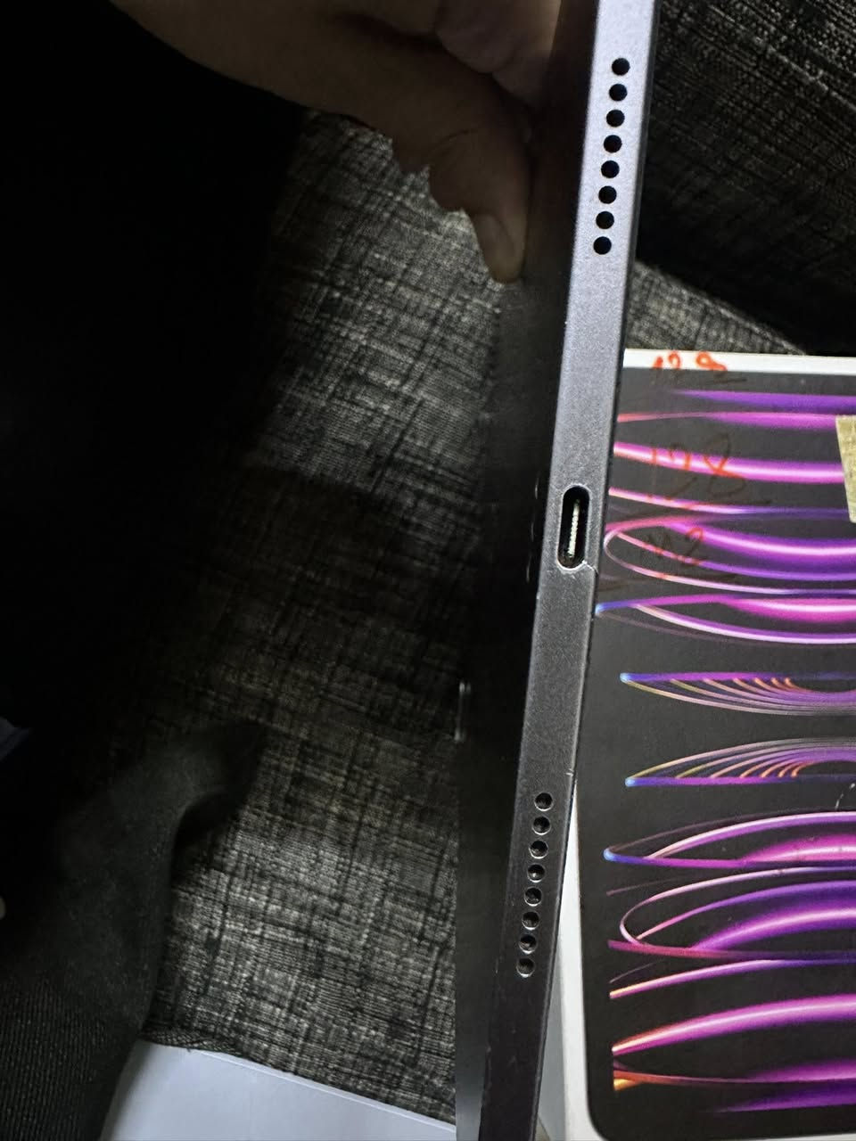 ايباد ١١ برو m2 الجيل الرابع بطارية ٩٠ بلادية موديل ٢٠٢٣ الجهاز مفتوح مصلح قاعدة مال شحن وبي ضرر بل شاصي غير هيج جهاز مكفول وكلة شغال سعرة ٥٨٠ مكاني بغداد الشعب  ***********
