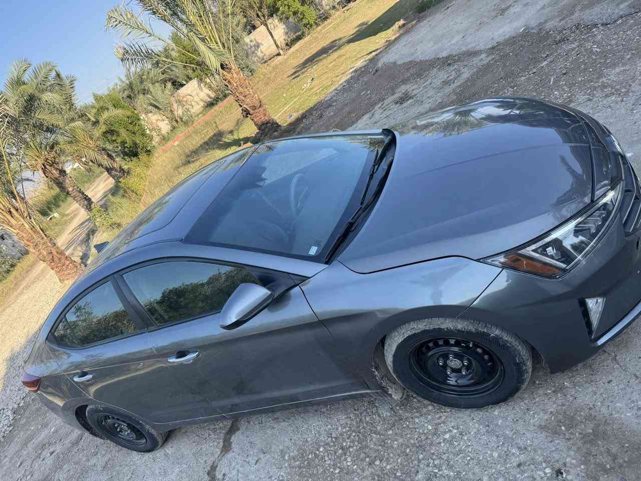 السلام عليكم النترا السعر130موديل 2019 رقم اربيل مواصفات فول ماشيه 100 سياره جديده ومابيه اي نقص صور الحادث مرفقه عنوان السيارة واسط الزبيديه ***********
