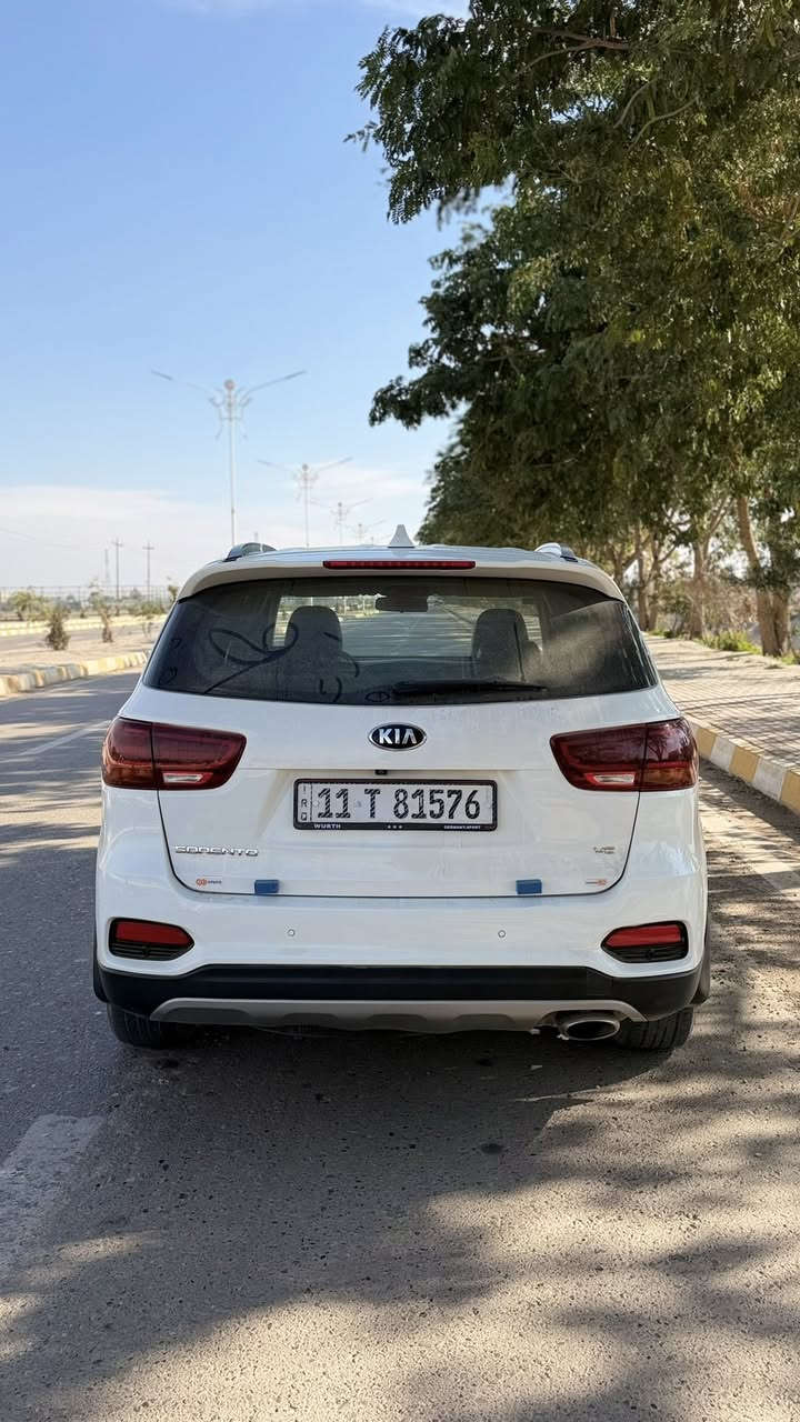 ‏‎سلام عليكم
للبيع 

كيا سورنتو 2020 خليجي  

فول مواصفات

مكفوله كفالة عامة من جميع النواحي 

 السياره جديده بمعنى الكلمه 

6 سلندر 3.5

7 راكب 

3 قطع تبريد 

بصمة 

بصمة ابواب 

تشغيل عن بعد 

جنطة كهربائية 

جنطة ذكية 

كشنات جلد

كشنات كهرباء

نقطة عمياء 

تحديد مسار 

مانع نزلاق 

5 انظمة قيادة 

دفع رباعي 

اوتو هولد 

نظام ترحيب 

4 جامة اوتو 

ويل كروم 19

حساسات امامي و خلفي 

اشاير بل مري 

كروز سرعة 

تحكم استرن 

لايت زنون 

سيارة بعد بيهة هواي مواصفات 

🟩 السعر المطلوب 250

رقم الهاتف***********

موقع السياره صلاح الدين الدجيل
