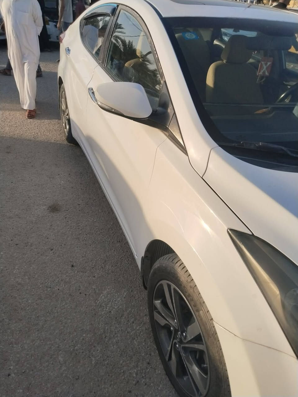 السلام عليكم النتره موديل ٢٠١٥

كير مكينه ١٨٠٠ مكفولات حداديه جديده
بيه ٣ قطعه بدون دواخل سياره جديده وجاهزه 
سنويه ما صاقطه بسمي مصفره غرامات
تبريد ثلج ما عايزه كلشي
غير متواجد على الفيس
الاستفسار ‏‪***********‬‏. السعر١١٥. 
مكاني نجف
