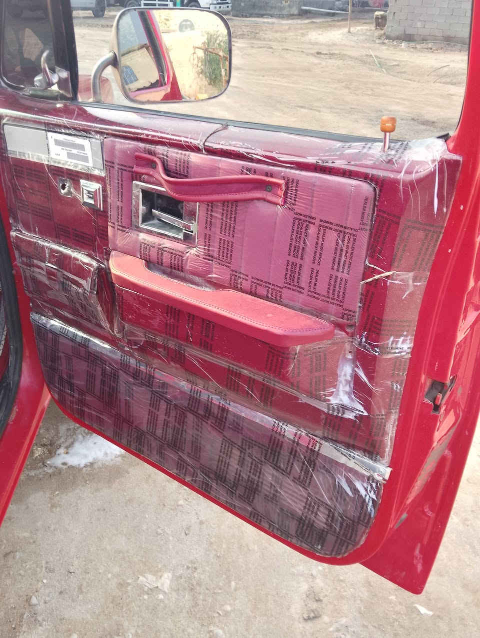 بيكب شفر موديل 81 معمره من دعاميه ل دعاميه كهرباء عامه مكينه وكير وحداده كله تمام  رقم بصره  مكان سياره ابو خصيب سعر 100/. ***********
