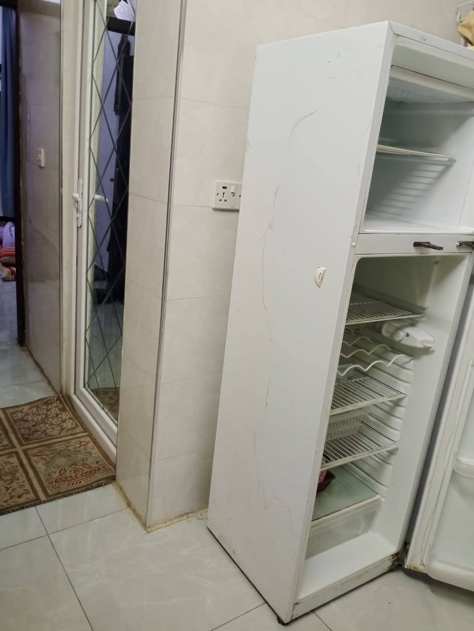 ثلاجه نضيفه ابد مداخله تصليح ١٤قدم السعر ١٦٠ بيها مجال بسيط العنوان بغداد الغزاليه


**إذا كنت صاحب هذا الإعلان وتريد حذفه لأي سبب، رجاءا أرسل رسالة إلى الدعم الفني**