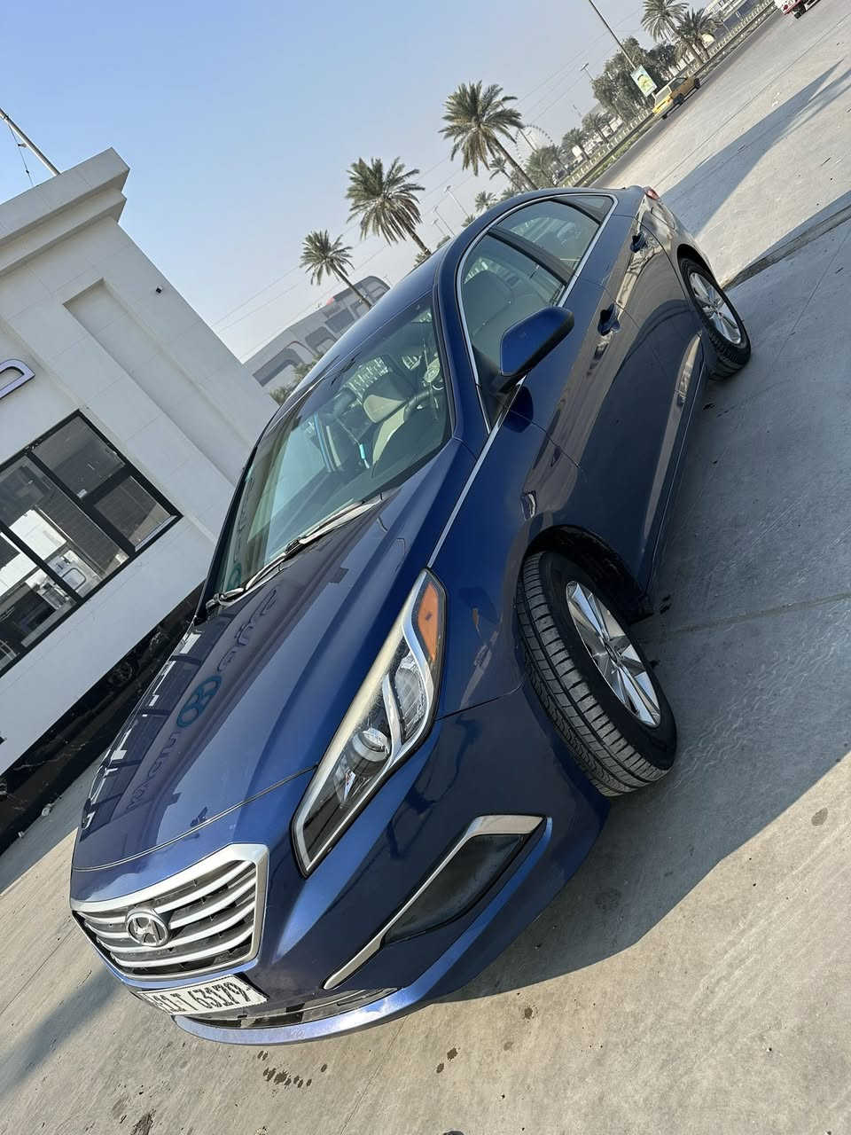 سلام عليكم سوناتا للبيع مديل 2017 وارد امريكي مكينة 2400  ماشية 24 الف حقيقي اكرر حقيقي
وين ماتريد افحص العداد بخدمتك  السيارة على ايدي
بيها قطعتين صبغ وقبغ الجنطة مبدل نفس اللون
كير ومكينة مكفولات ولا ملعوب بيهن شرط الفحص
تبريد وتدفئة خير من الله  ايرباكات السيارة سليمة
تايرات والصدر بحالة جيدة جداً 
السعر 123 وبيها مجال بسيط  
رقم بغداد ب اسمي  صور الحادث وفديو بالمنشور 
مكاني بغداد زيونة او المنصور حسب التواجد 
***********  متوفر وتساب 
ذكرتلك كل التفاصيل
